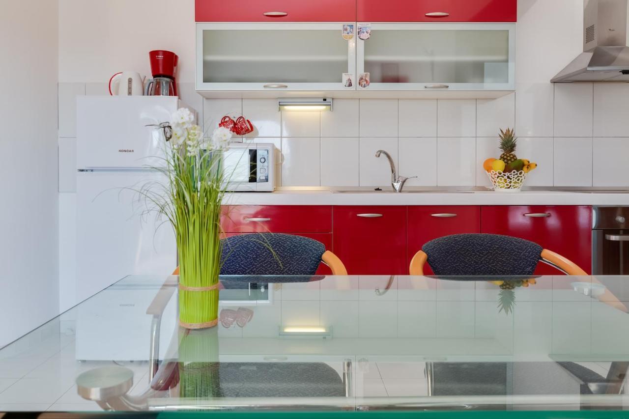 Apartman Strmota S Bazenom Sveti Filip i Jakov Exterior foto